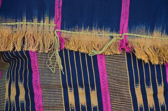 Cushion cover in blue baoulé fabric