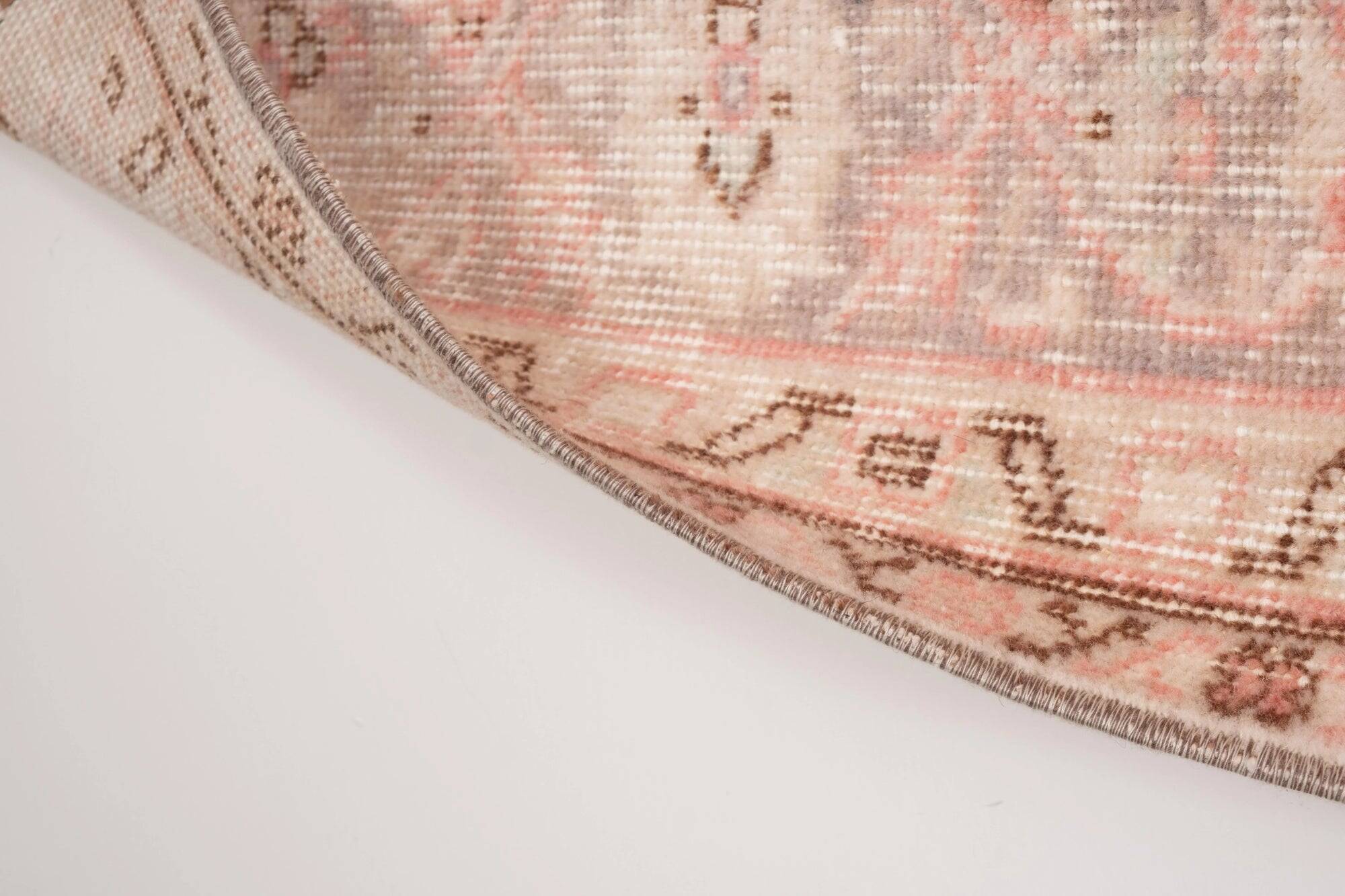 Vintage Turkish handmade rug 185x267 cm