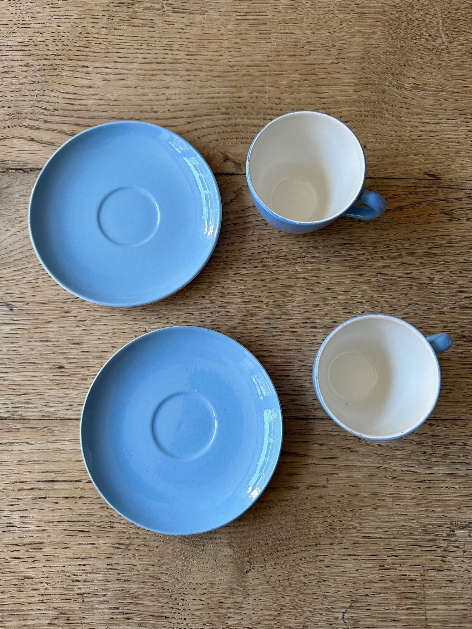 Cups and saucers Choisy-le-Roi