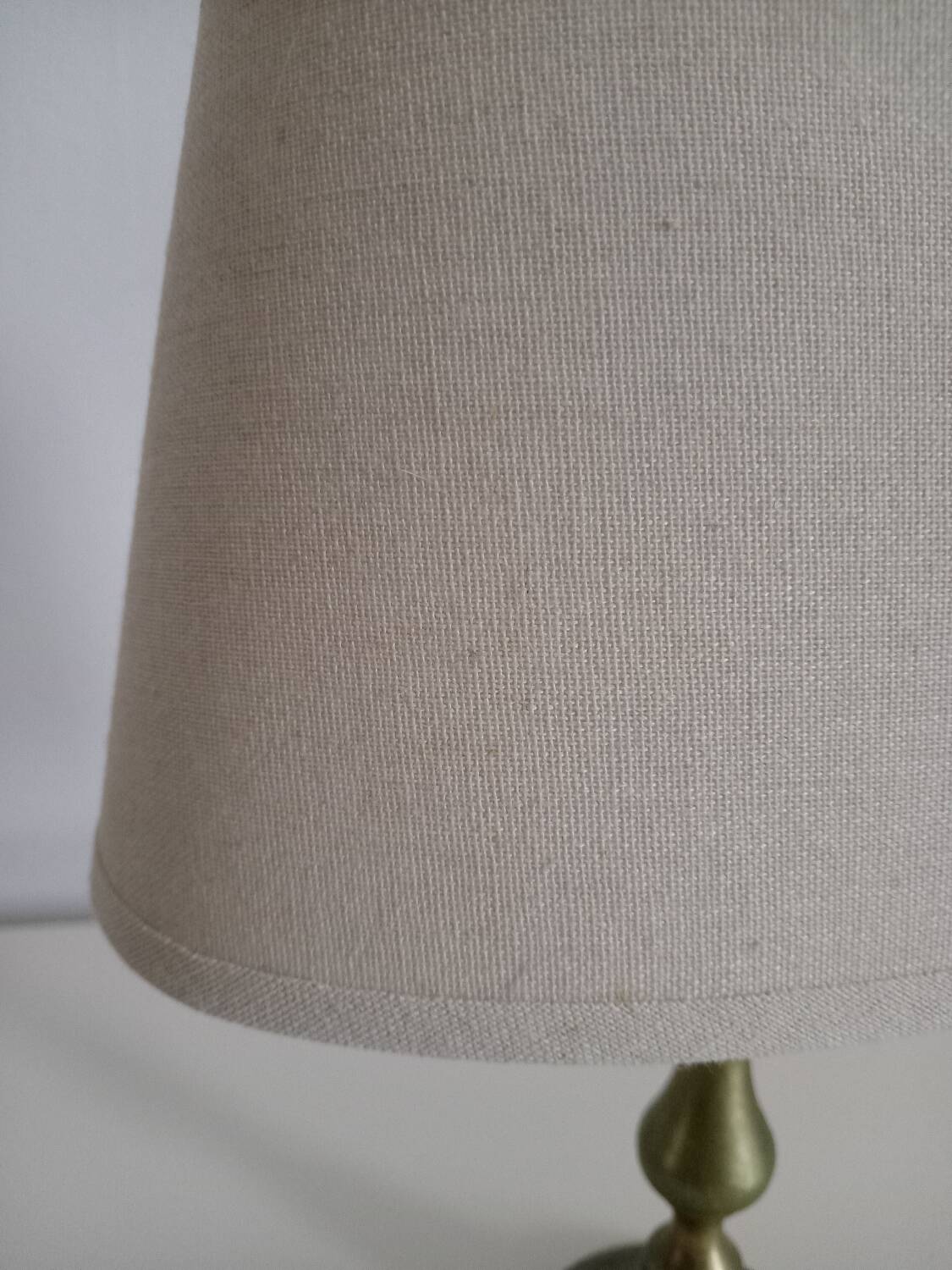 Table lamp