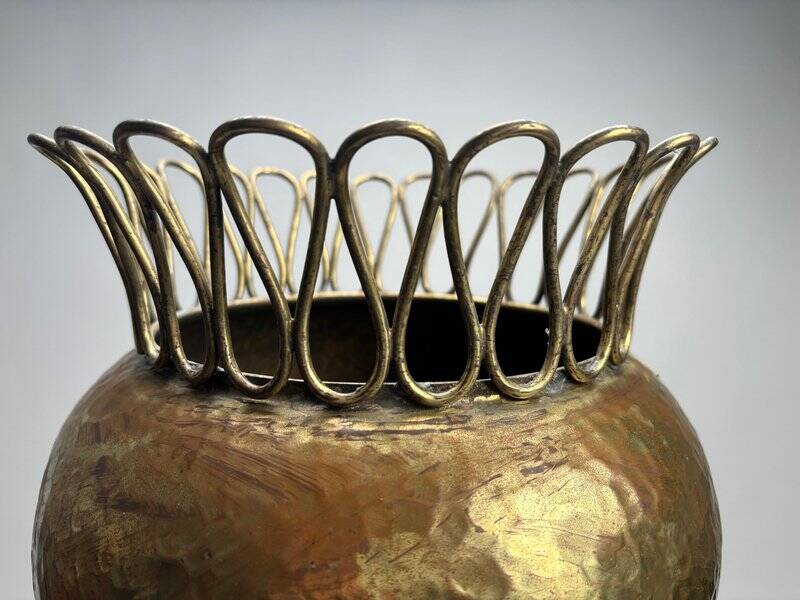 Mid-Century Hammered Brass Umbrella Stand in the style of Gio Ponti, 1950s