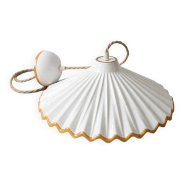 Pleated ceramic suspension