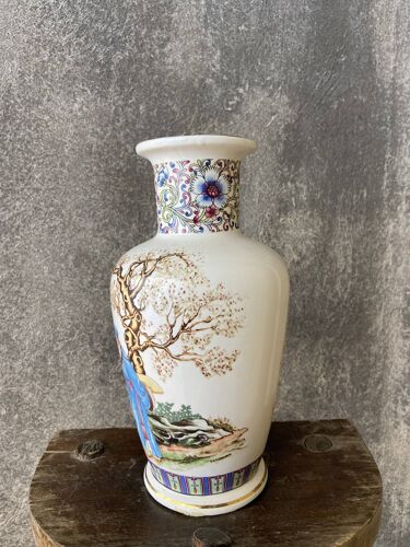 Ancien vase chinois en céramique