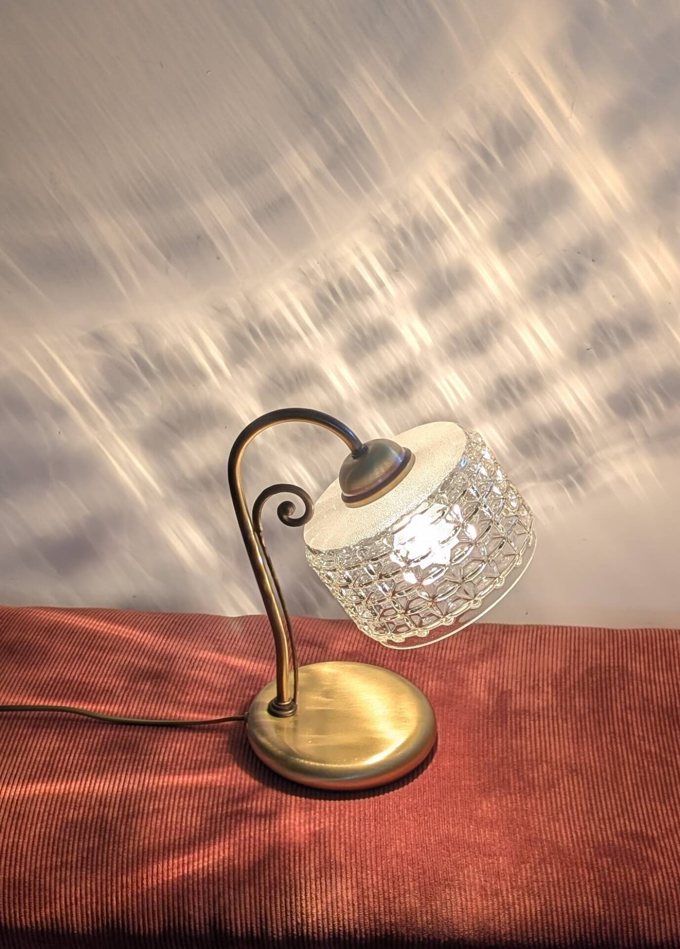 Lampe vintage en Laiton et Cristal taillé