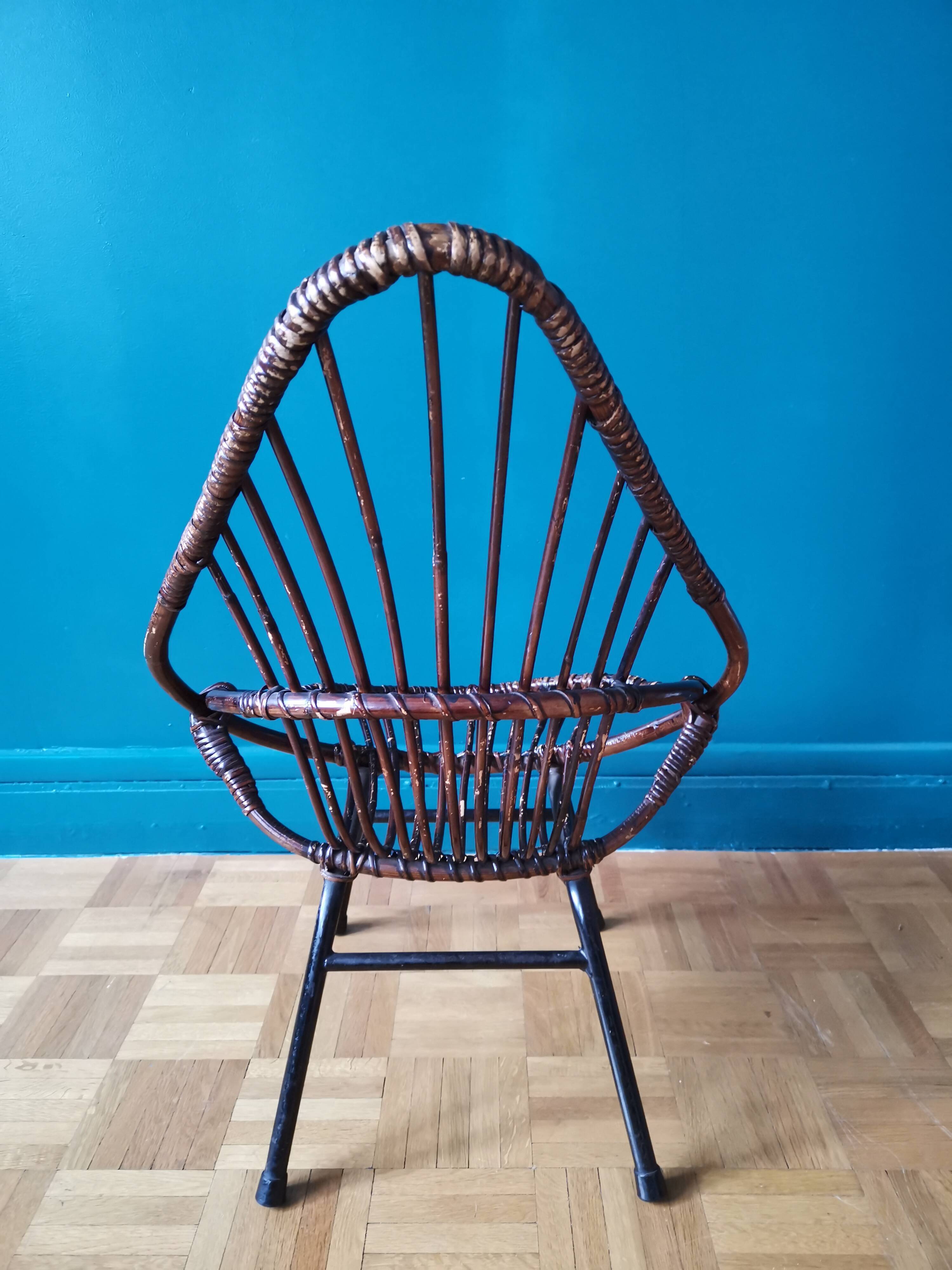 Small armchair in original and vintage Wicker for child