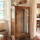 Vitrine sur pied