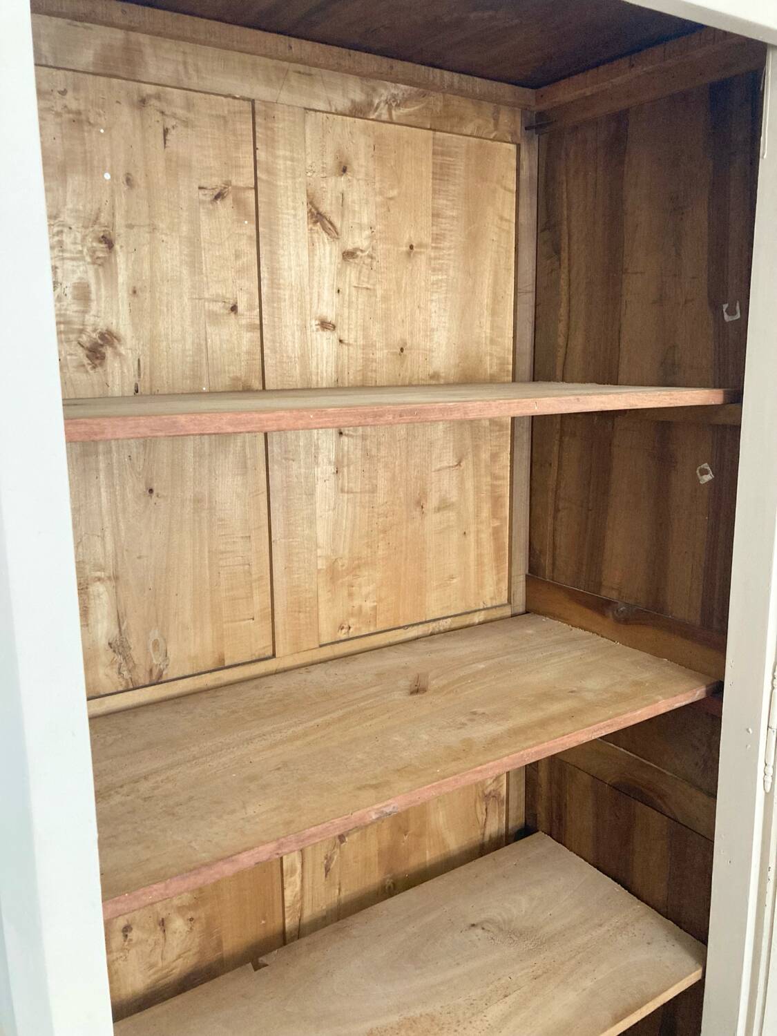 Parisian Bonnetiere wardrobe