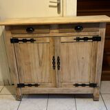 Parisian buffet in raw wood