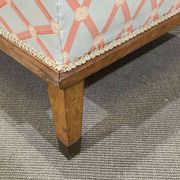 English daybed from the early 20th century in oak, some stains on the fabric