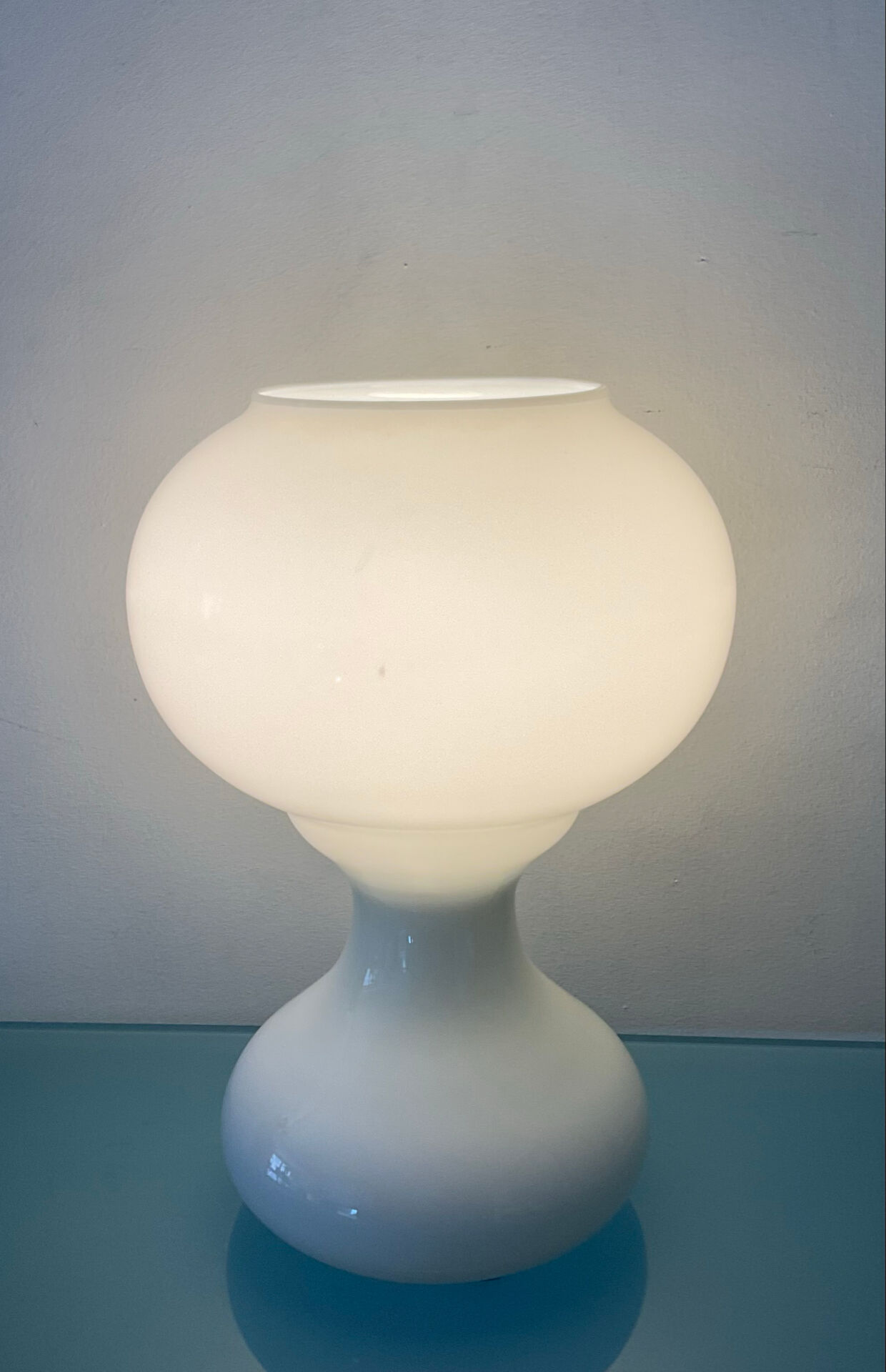 Lampe champignon Space Age en verre opalin blanc