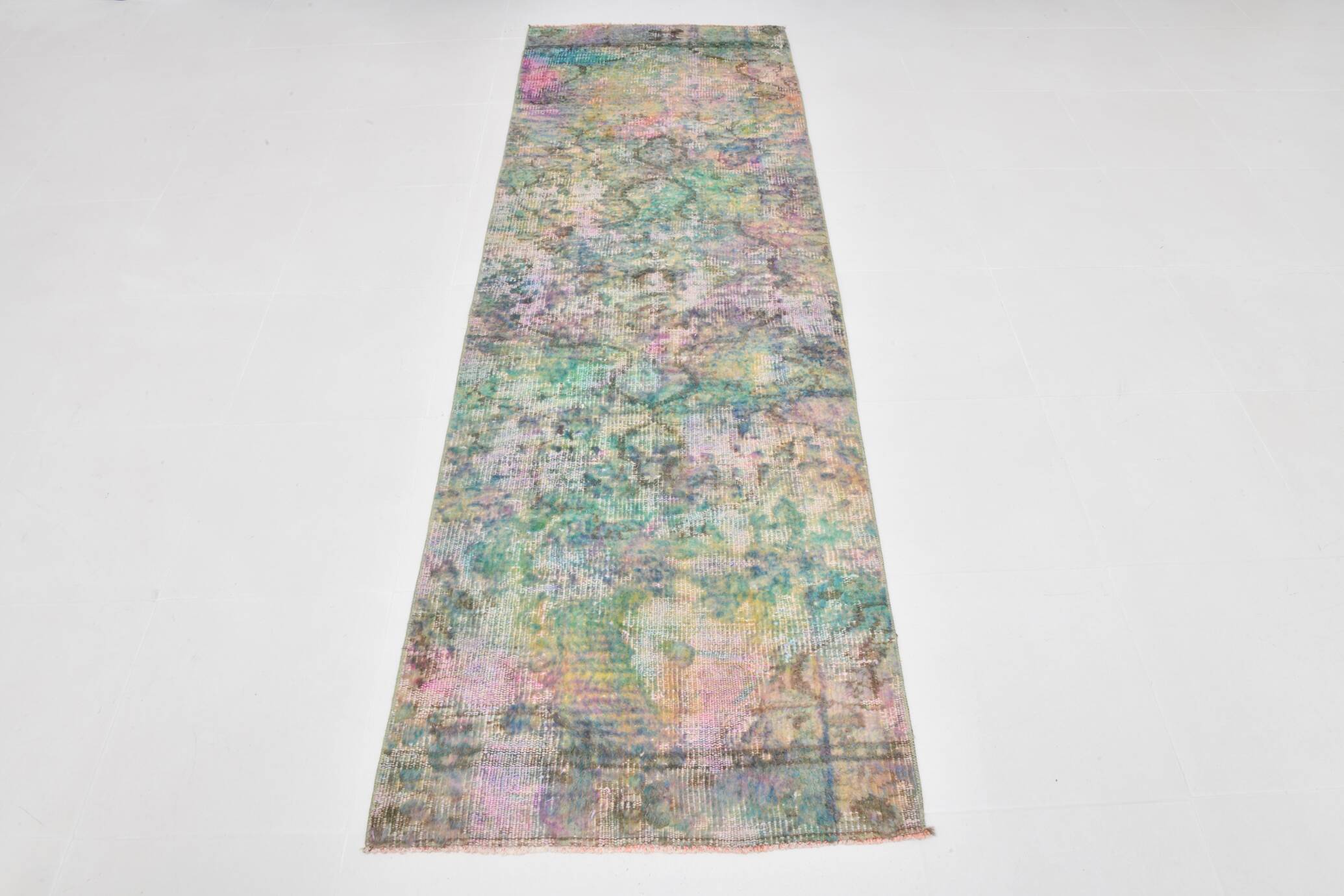 2x8 Multicolor Vintage Runner Rug, 80x248Cm
