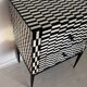 Commode en marqueterie de damier