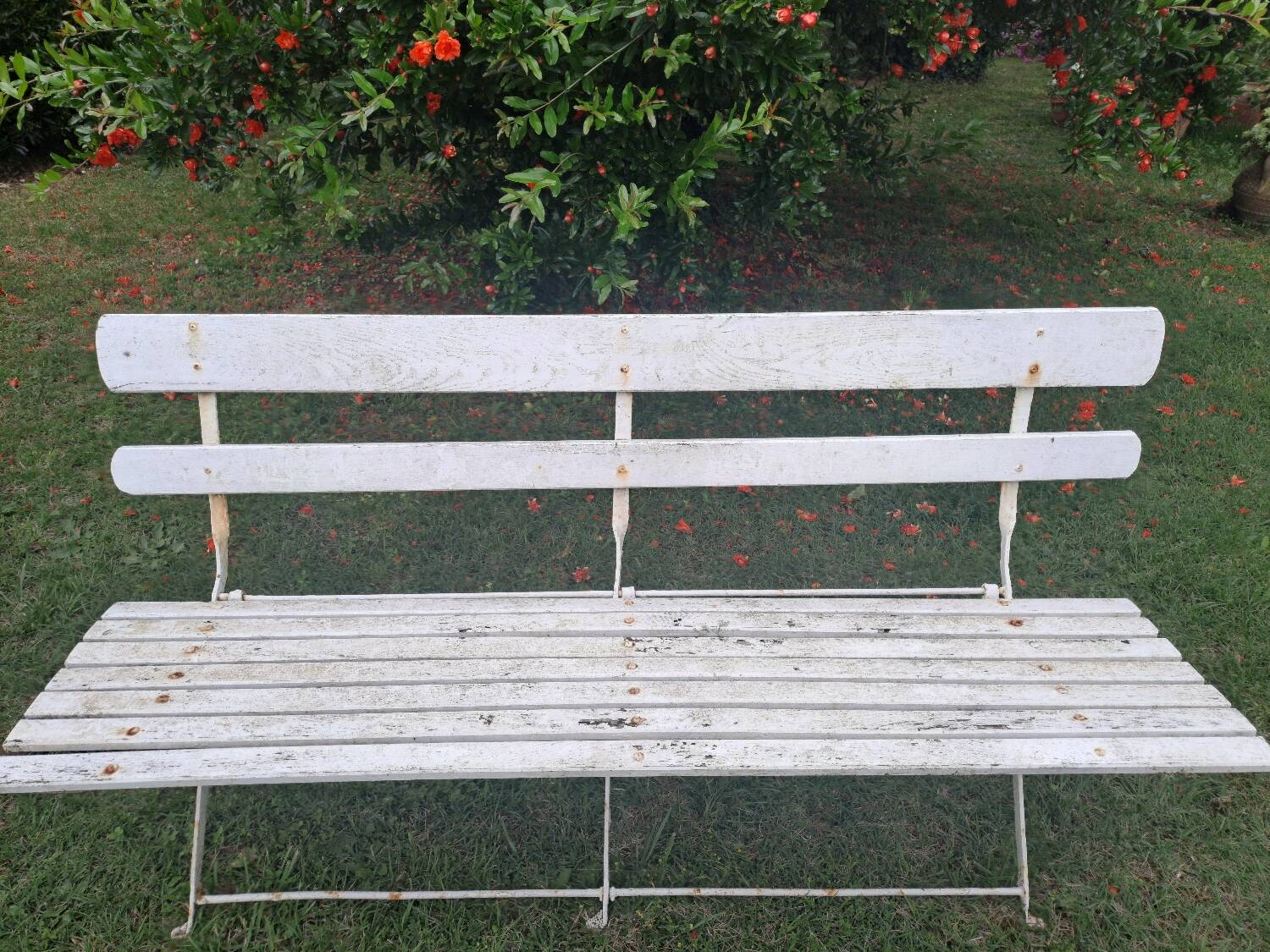 Foldable bench