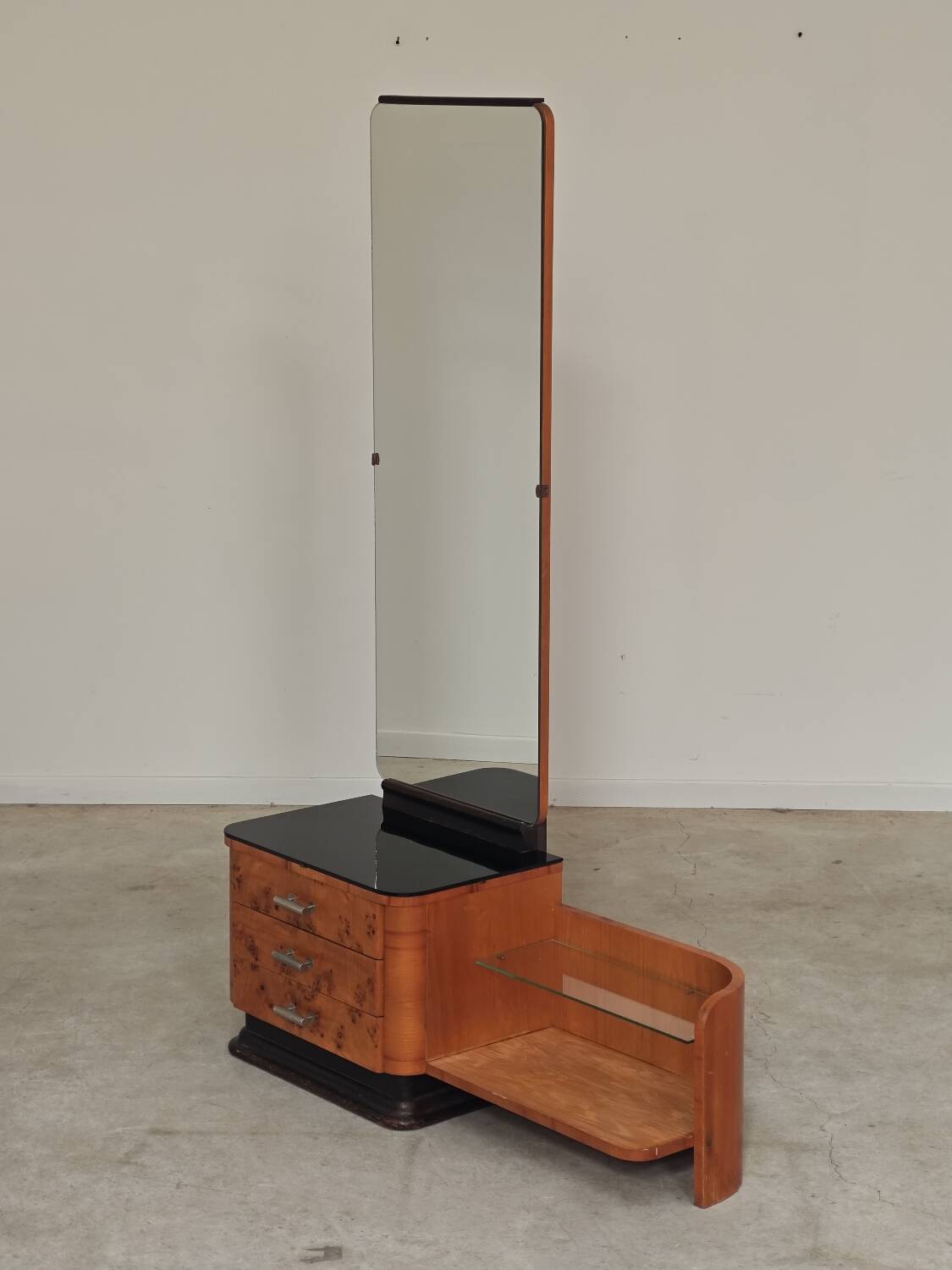 Jindrich Halabala dressing table and bedside tables for Up Zavody 1950