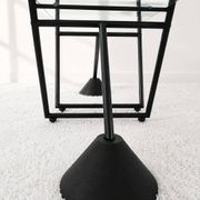 Étagère triangulaire Bauhaus. Années 80.