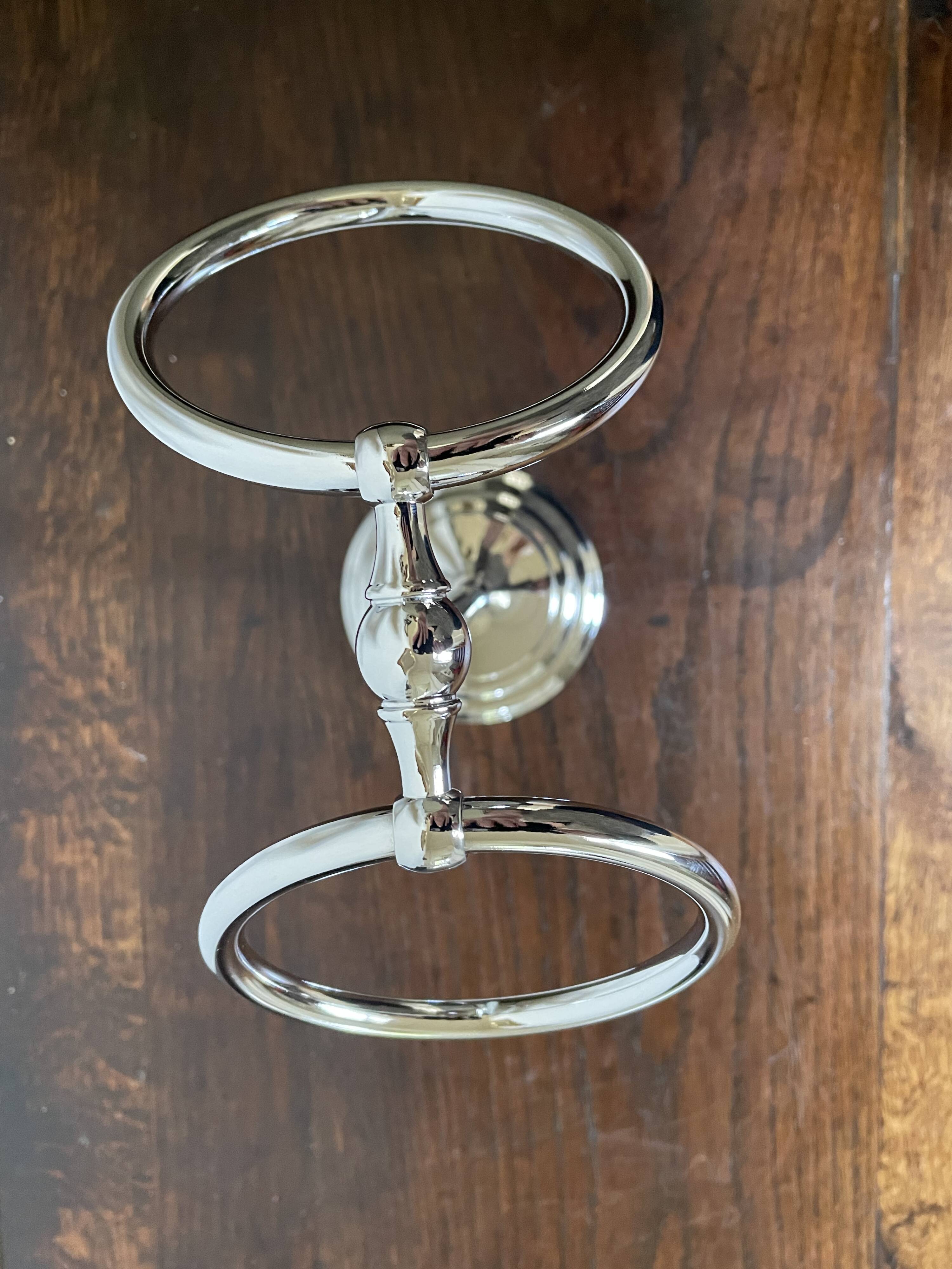 Chrome countertop towel rack