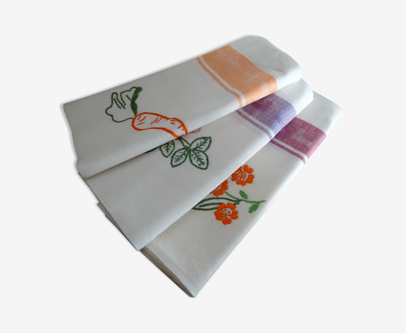 3 vintage embroidered cotton tea towels 89 x 49