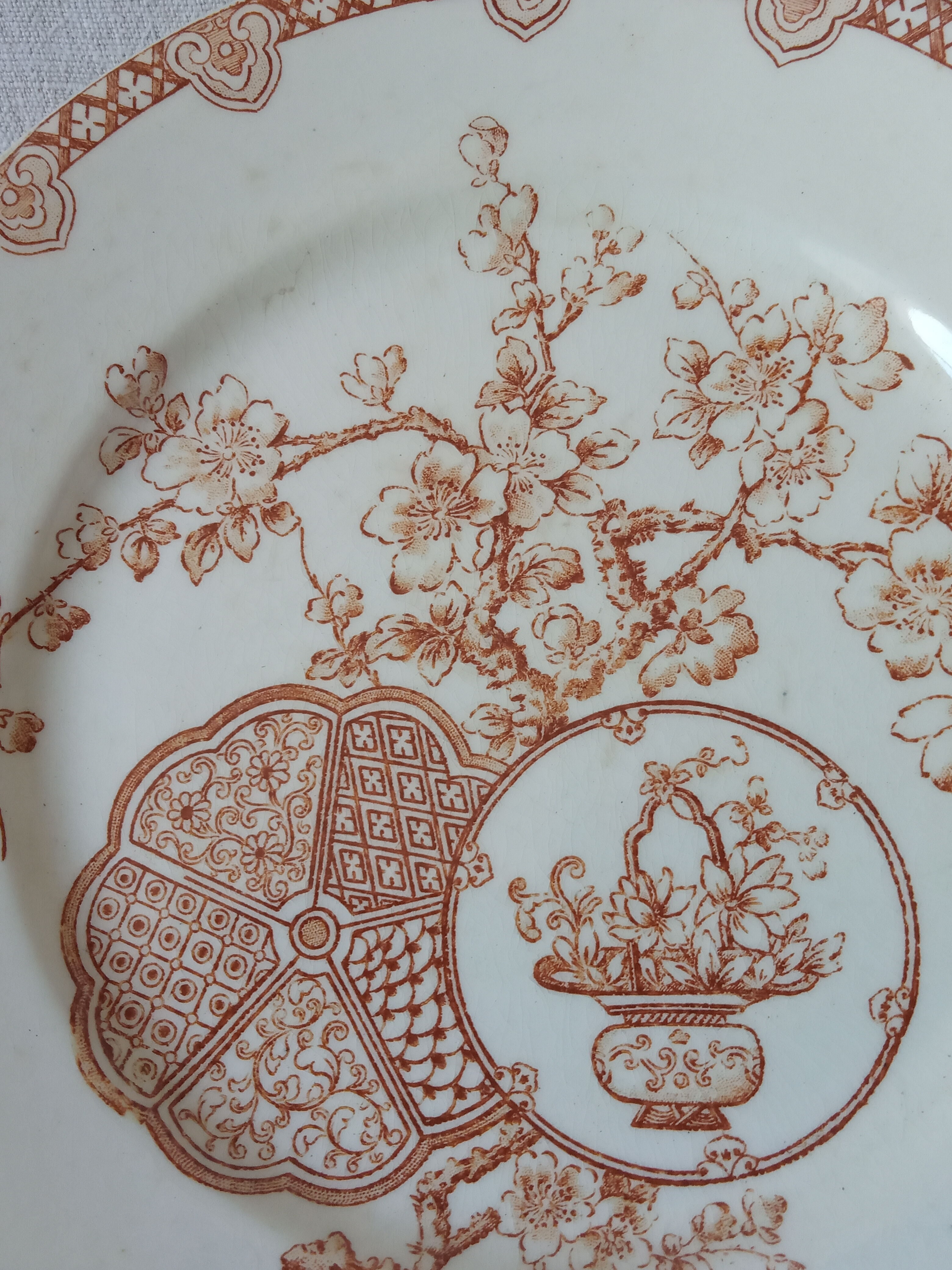 Longwy Japonisant Decorated Cake Dish