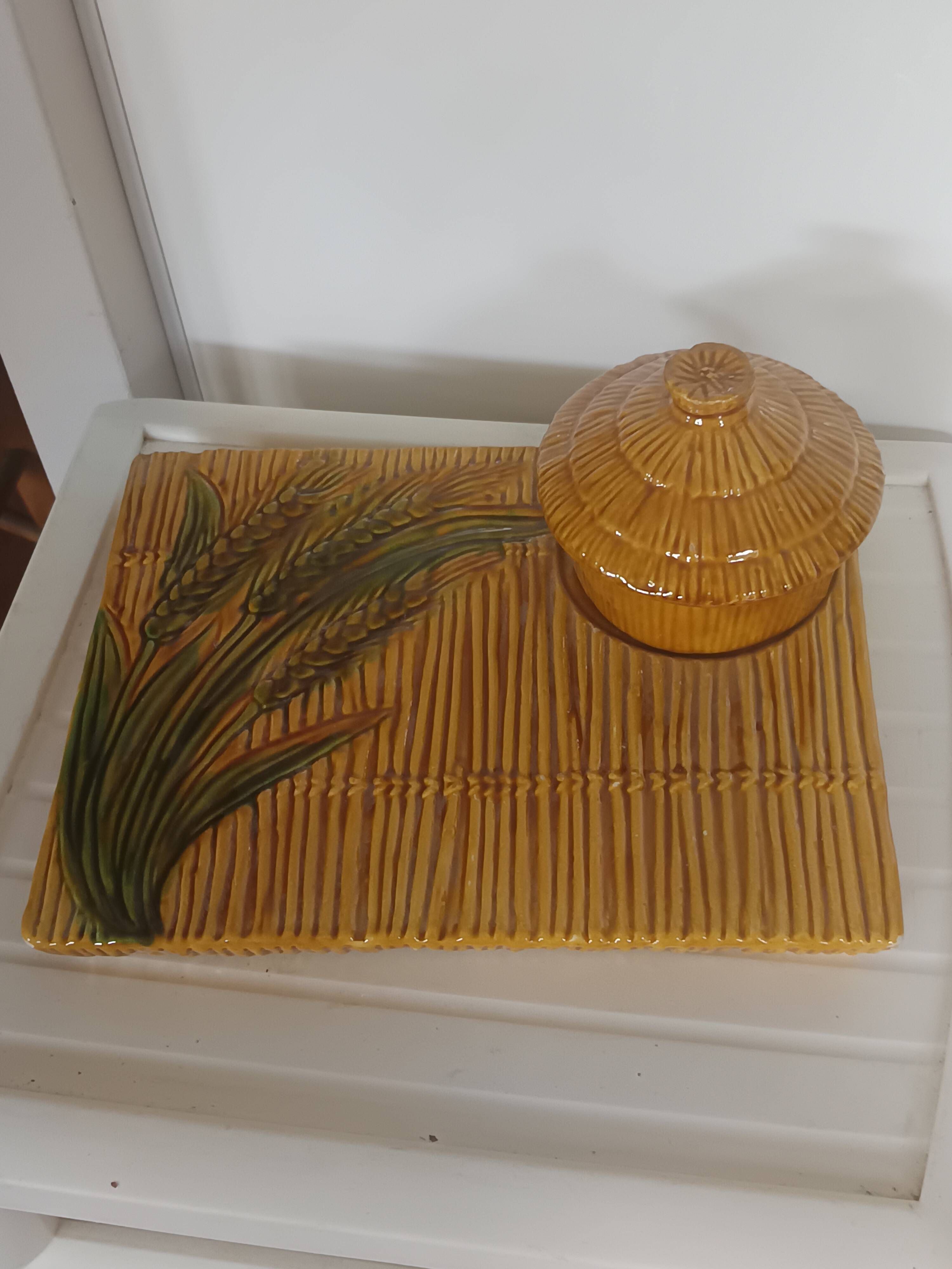 Cheese platter Vallauris with bell – wheat ear decoration