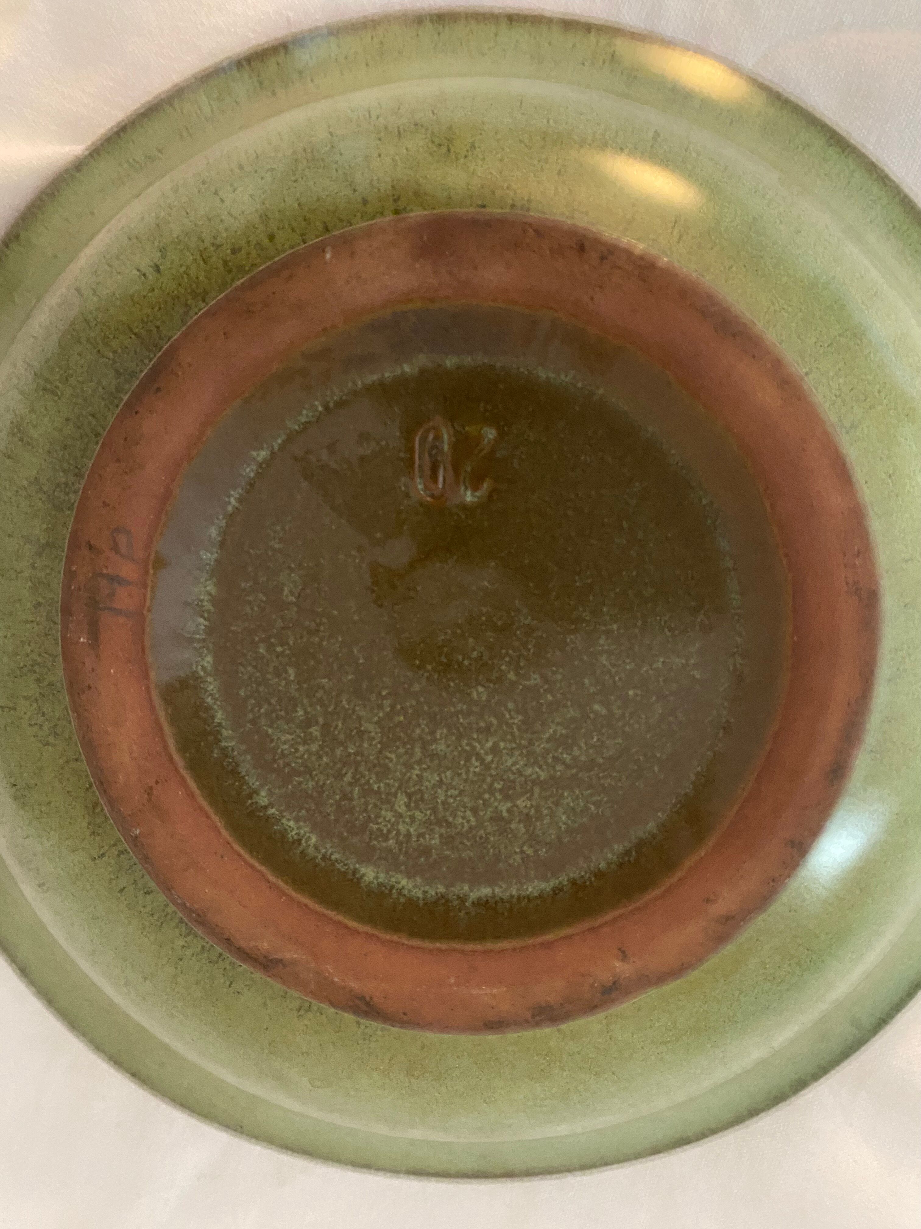 Hollow flat in green sandstone