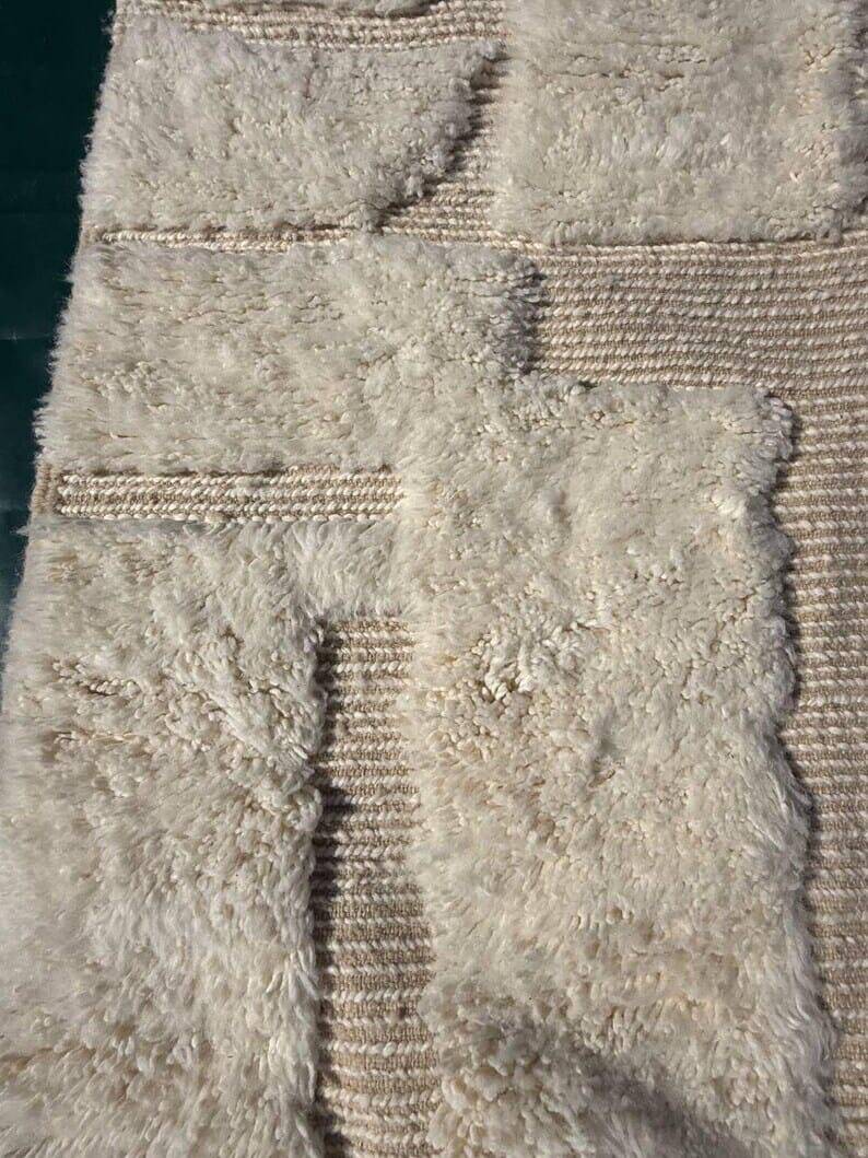 Handmade traditional wool rug size 2/3 m