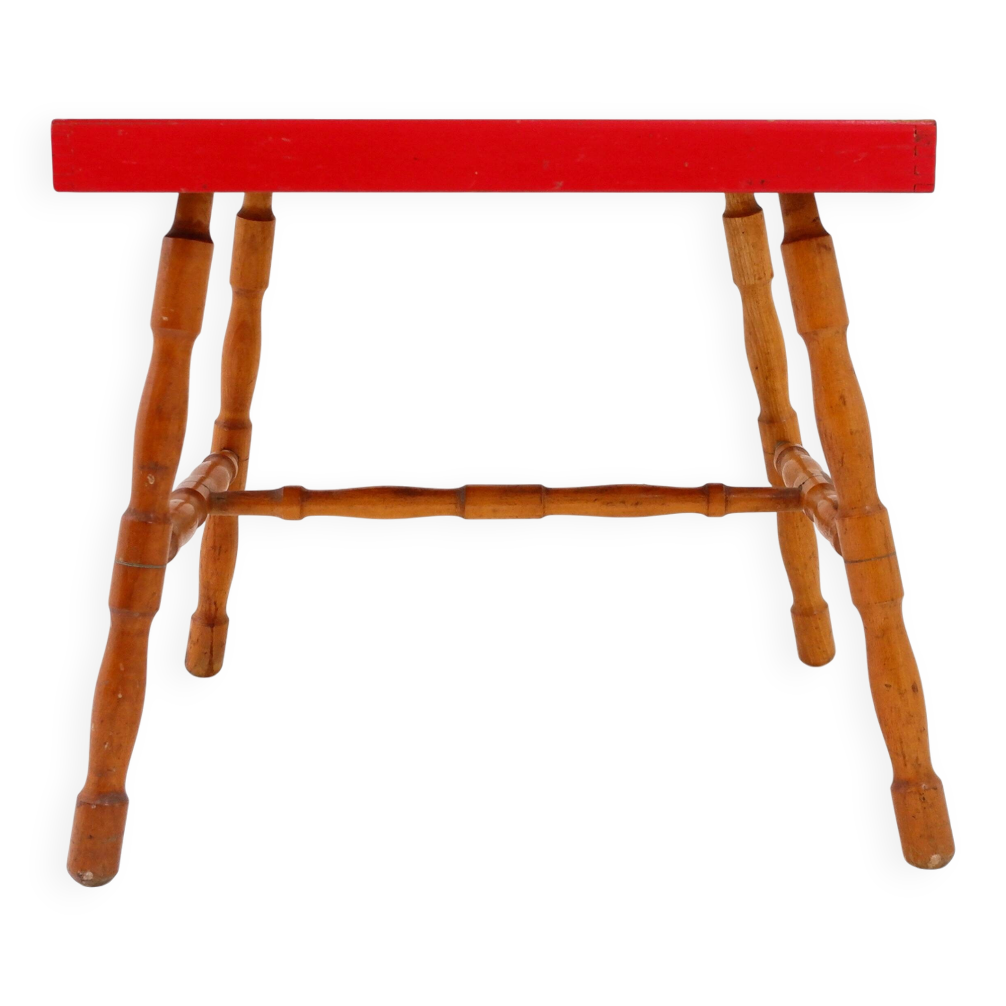 Small side table with turned legs and red top - Josco, made in Belgium - 1950s