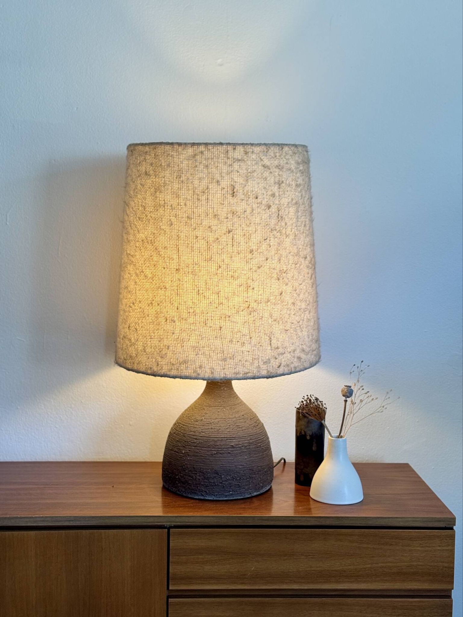 Lampe en céramique brutaliste vintage XL