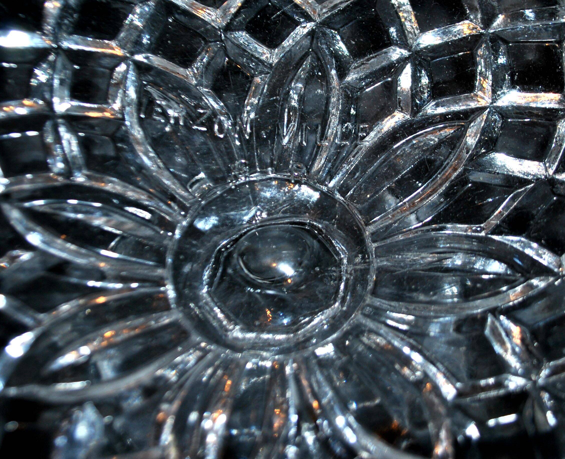 Vierzon round molded glass compote dish with diamond points