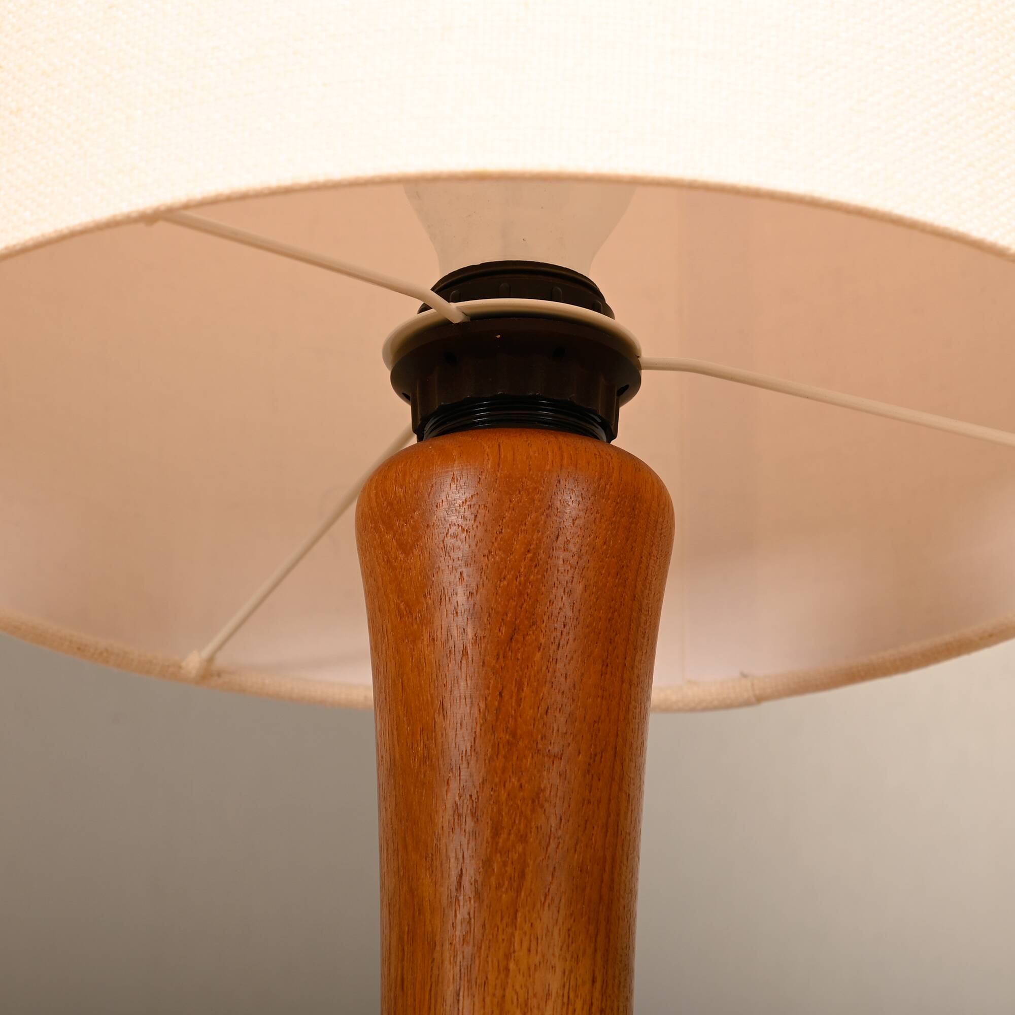 Scandinavian Modern Large Table or Floor Lamp solid Teak for Dyrlund, 1970s