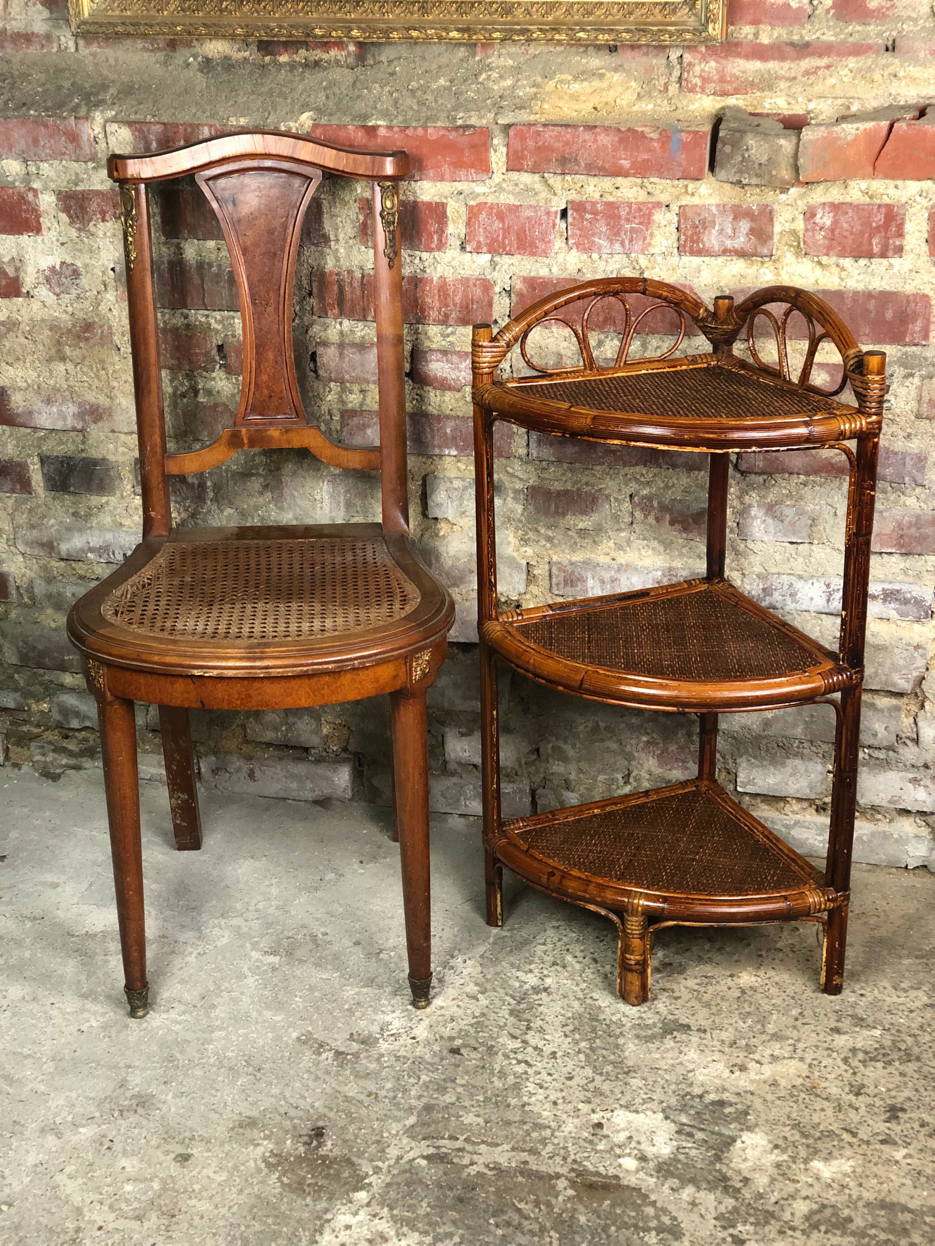 Corner shelf in rattan 70