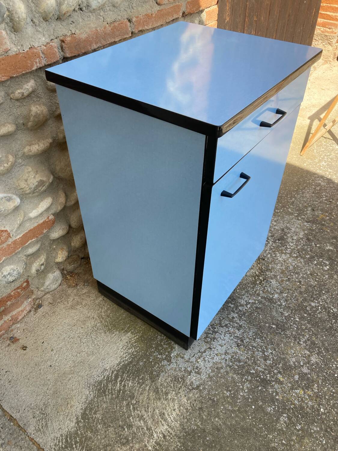 Formica base cabinet