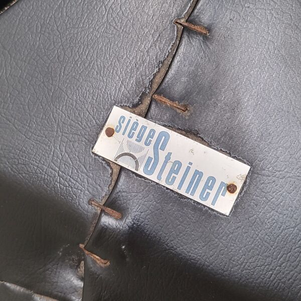 Chaise tonneau de Pierre Guariche pour Steiner 1950