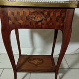 Table de chevet style Louis XVI