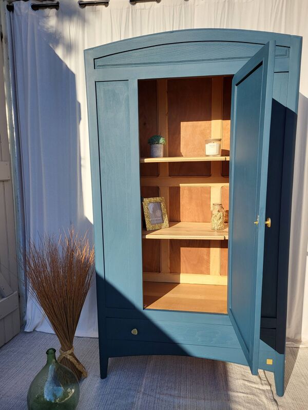 Armoire Parisienne d'hôtel
