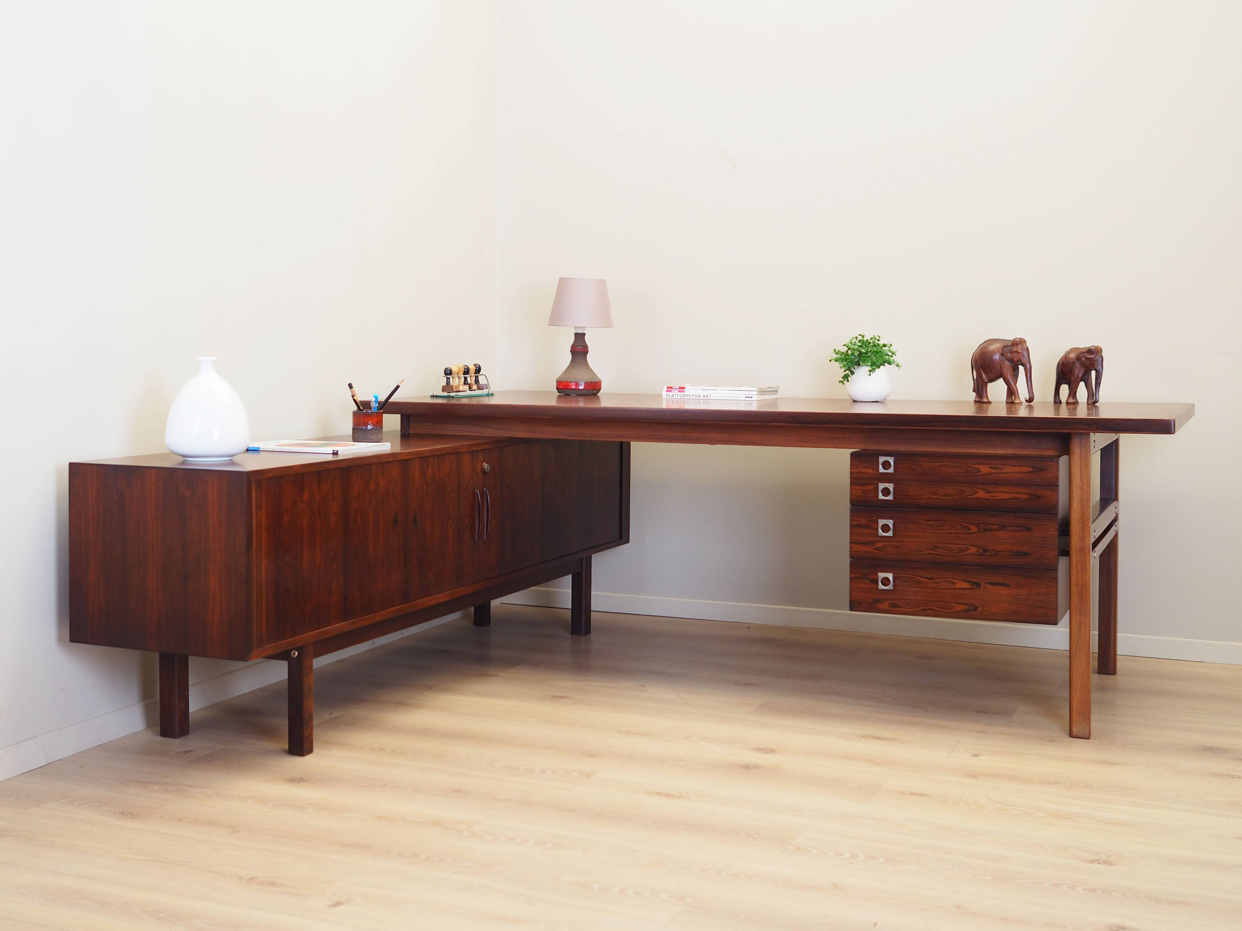 Rosewood desk, Danish design, 1960s, designer: Arne Vodder, manufacture: Sibast