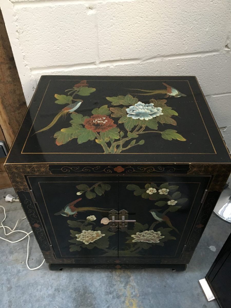 Meuble asiatique vintage
