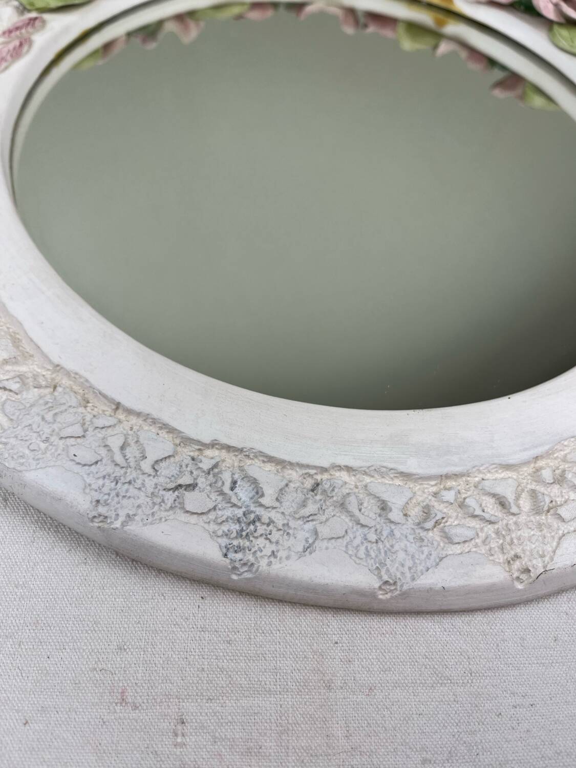 Mirror with a flower crown