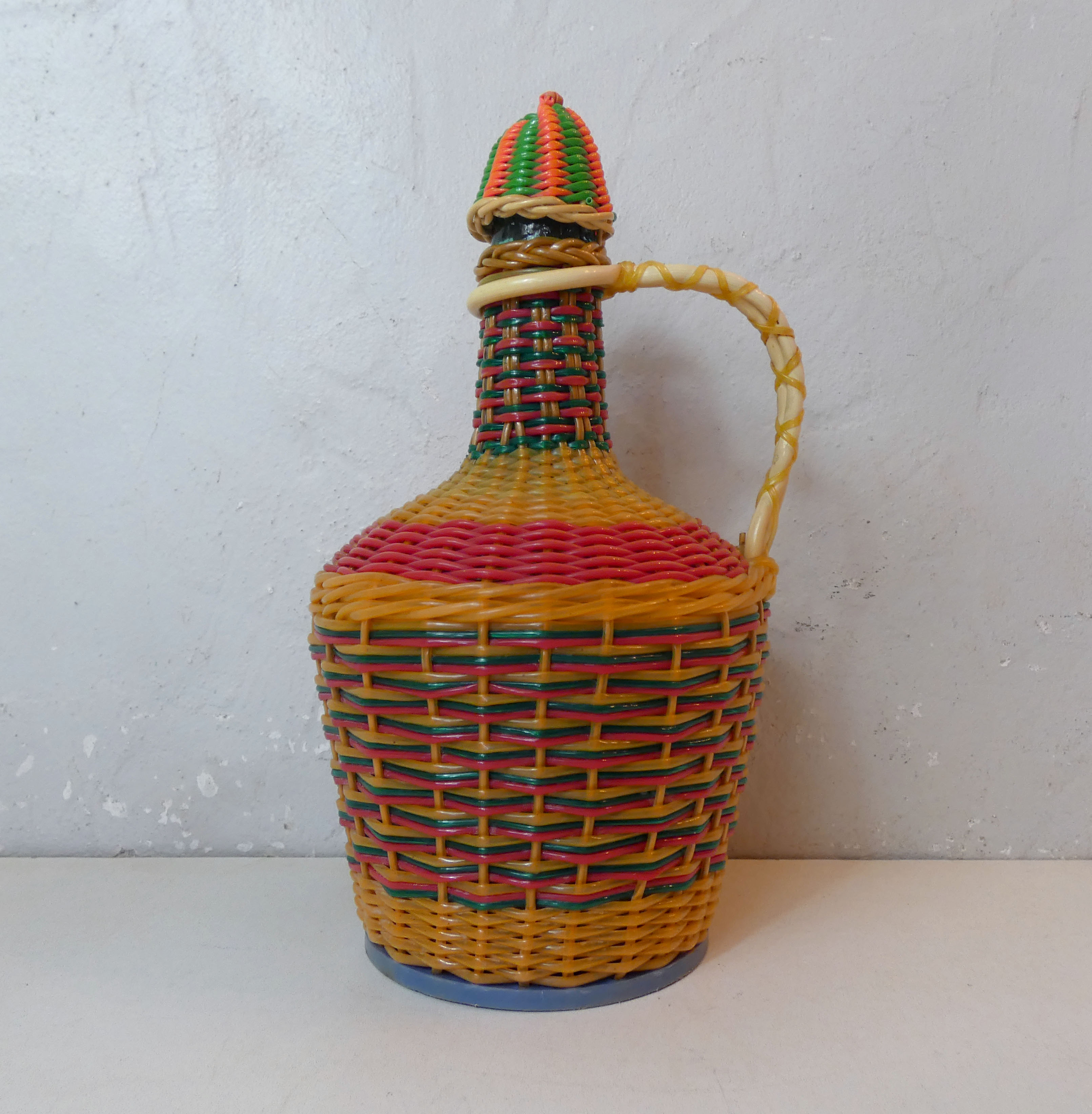 Vintage scoubidou bottle