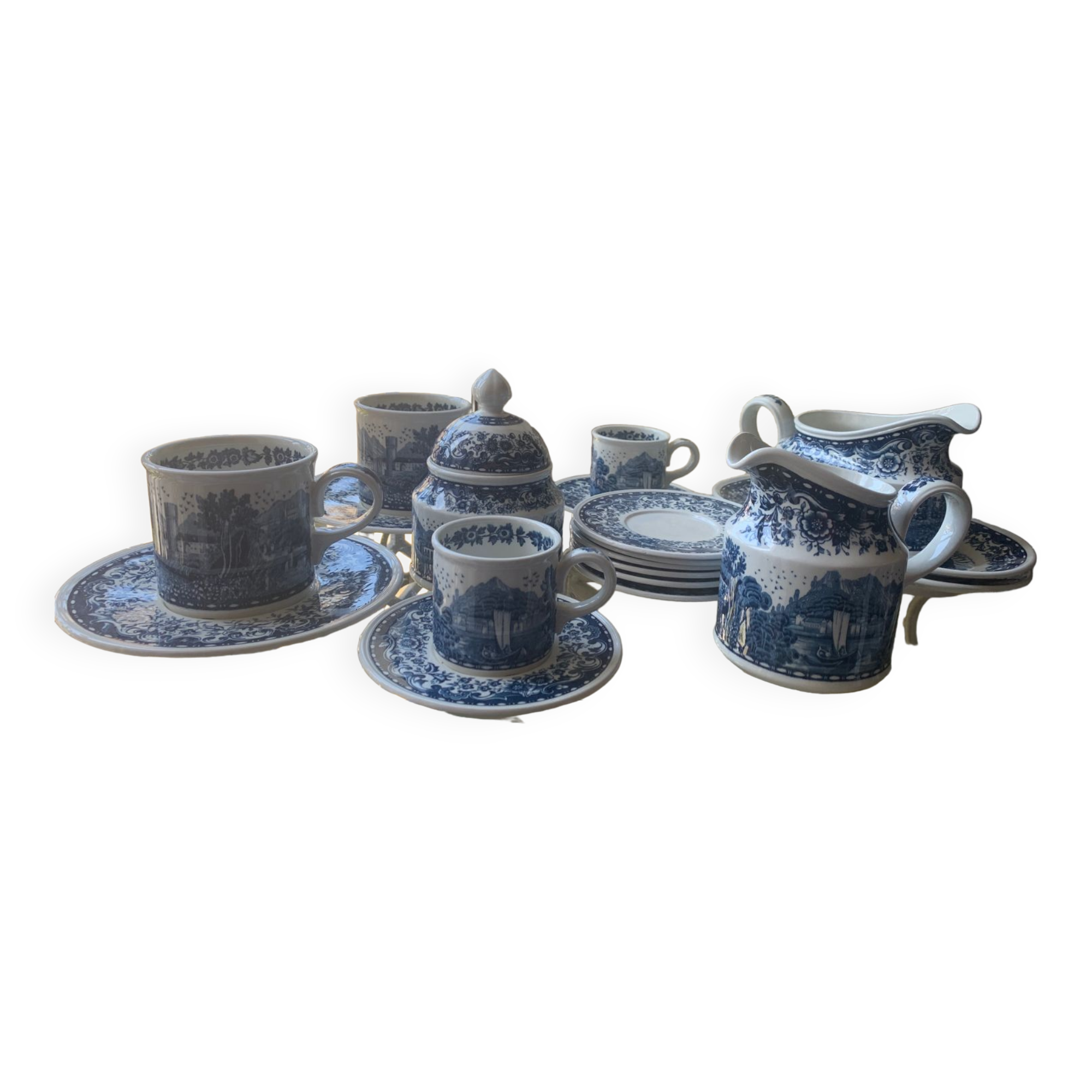 Villeroy & Boch "blue castle" breakfast service