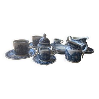 Villeroy & Boch "blue castle" breakfast service