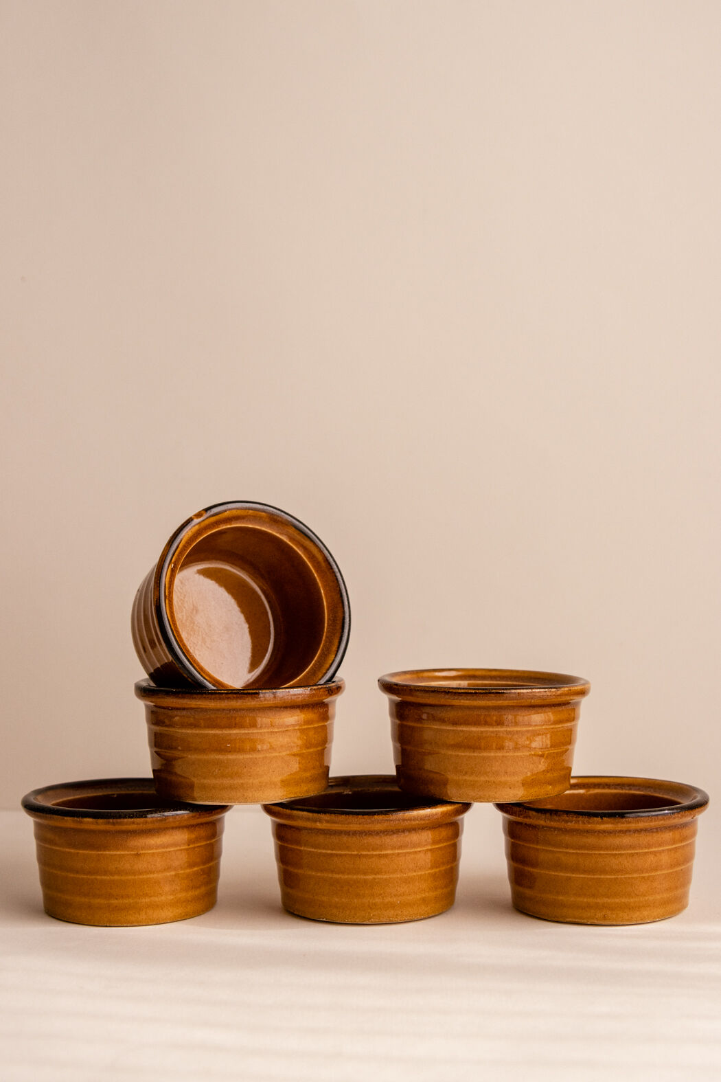 Set of 6 ramekins / terracotta raviers