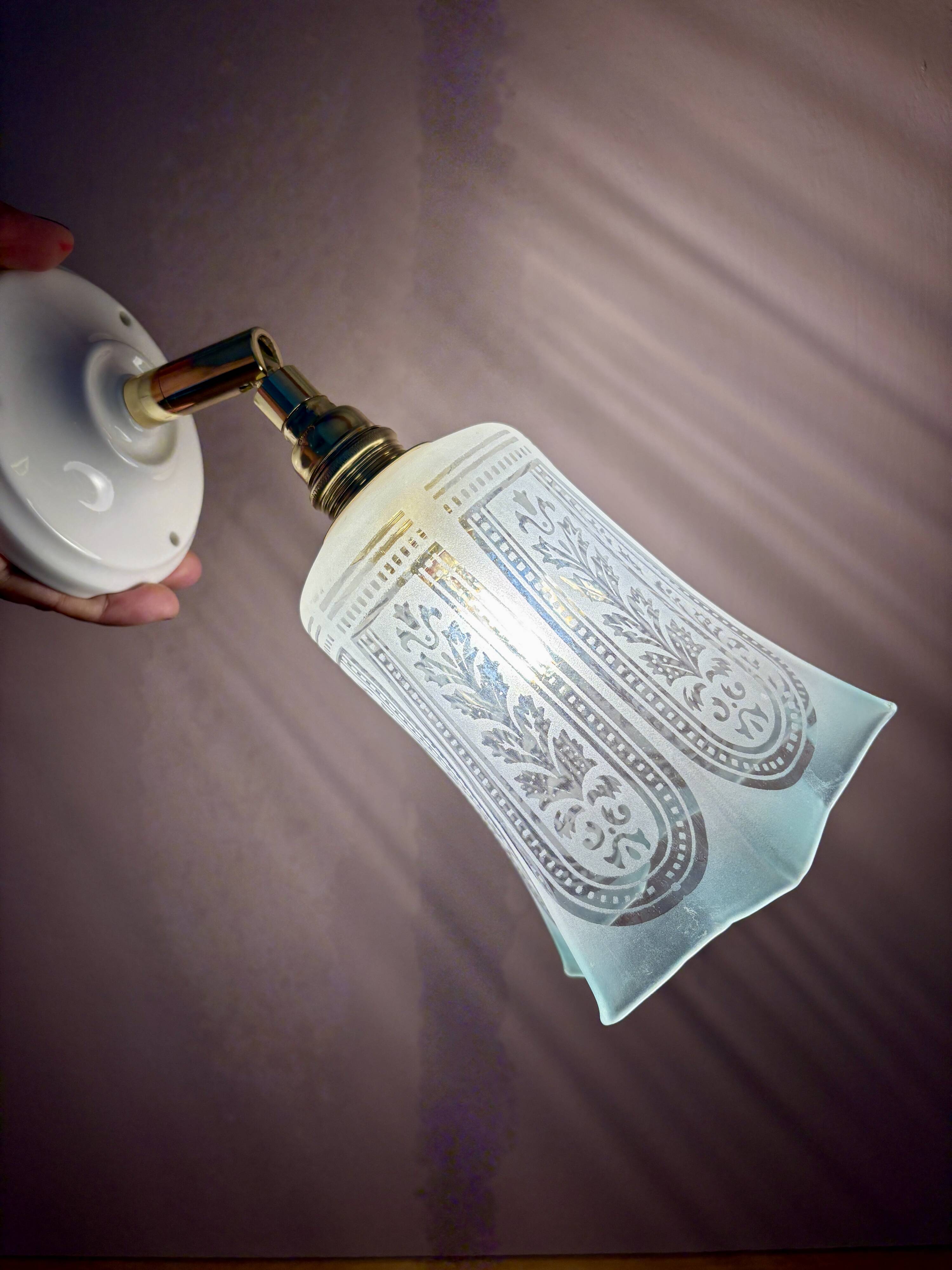 Vintage tulip wall lamp in white and blue frosted glass