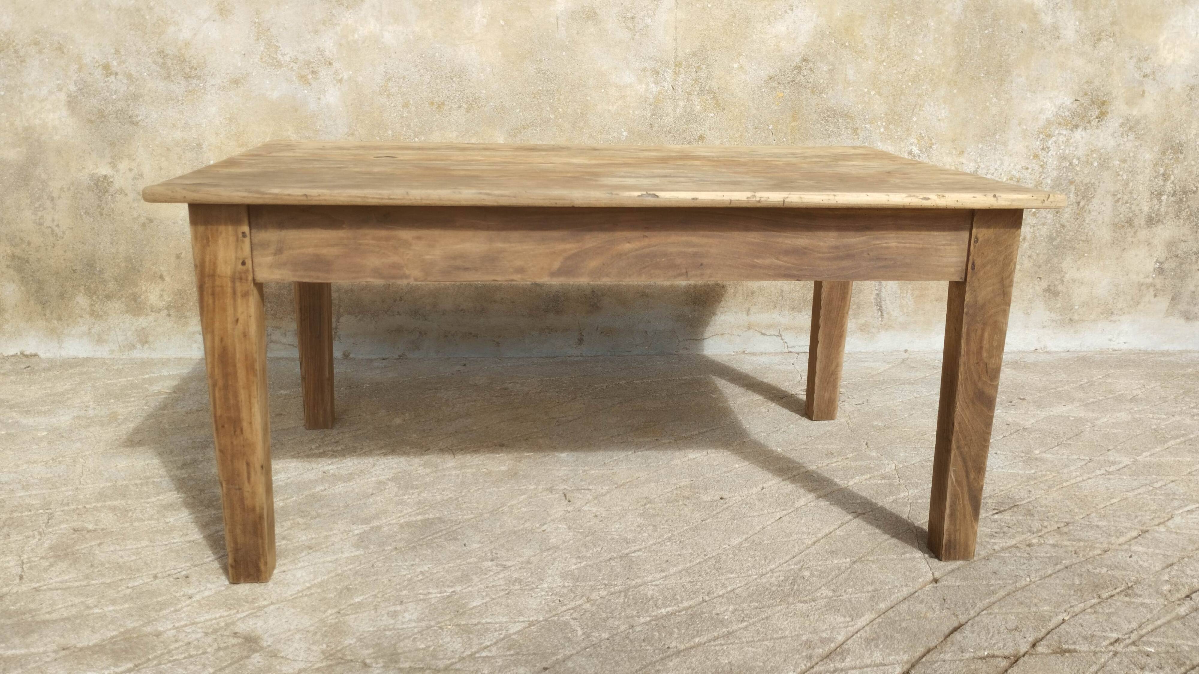 Table basse de ferme