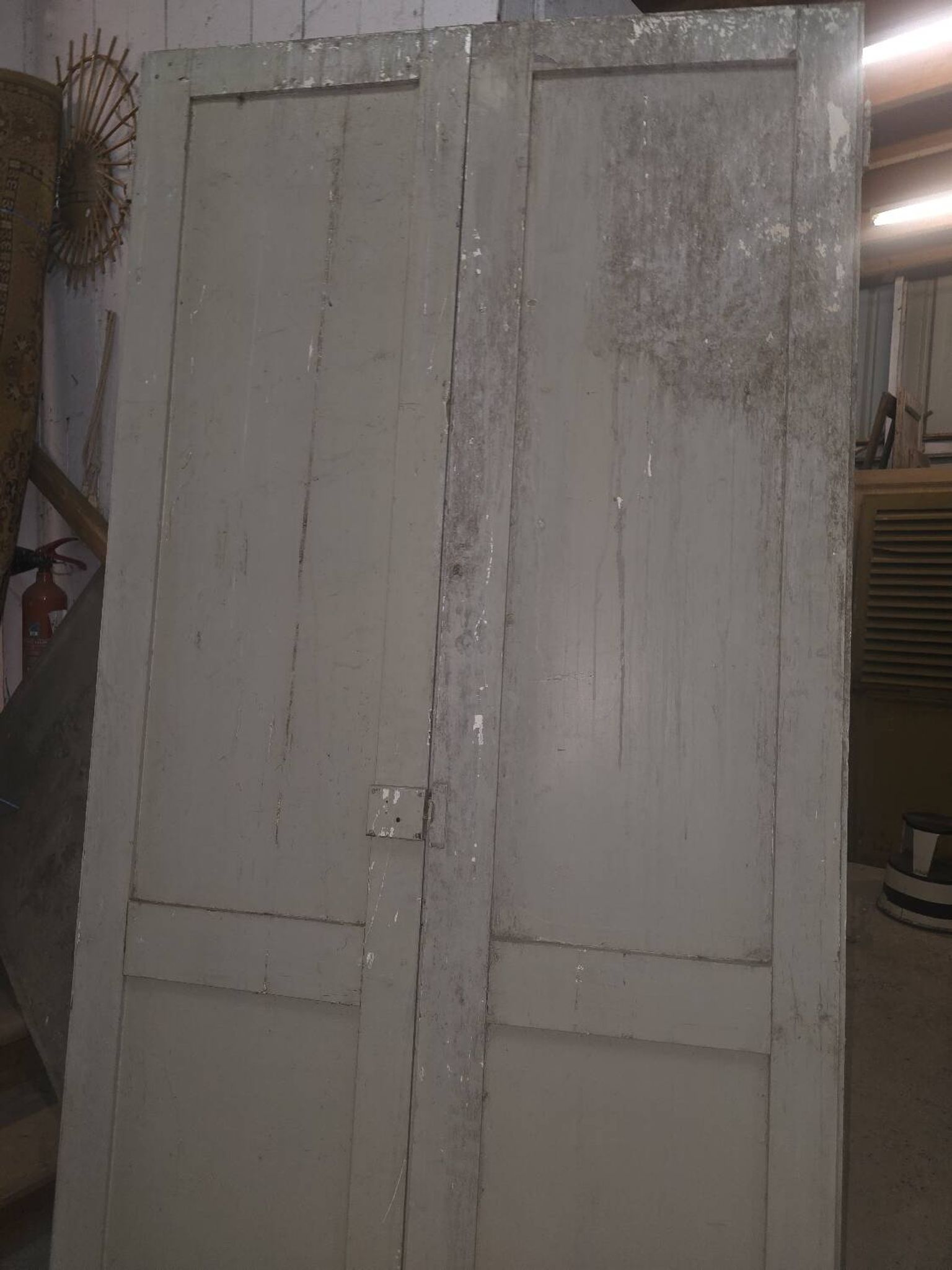 Anciennes portes double en sapin