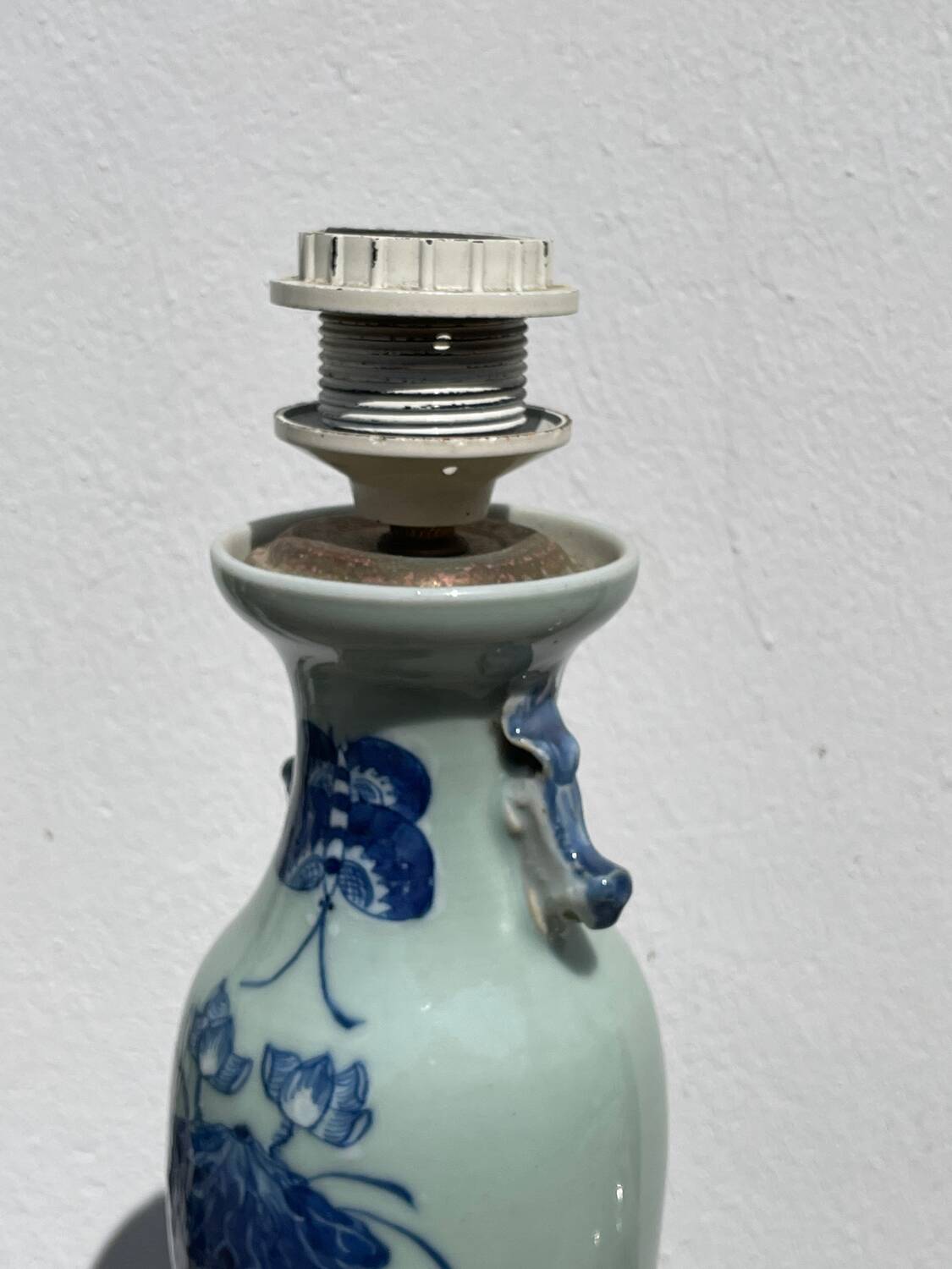 Ceramic lamp base