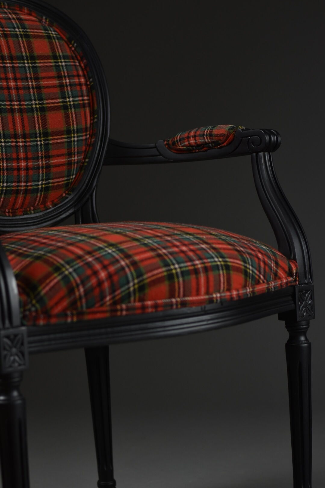 Medallion Chair with Tartan Fabric, Early XXth century