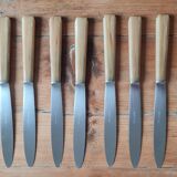 Set of 9 bakelite knives