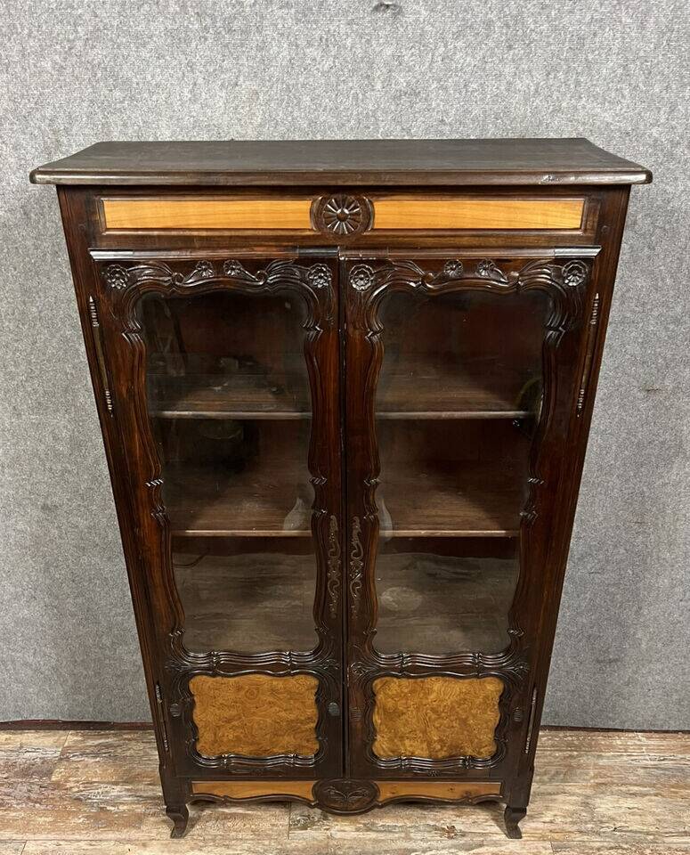 Louis XV style Bressane bookcase in walnut and burl circa 1900-1940