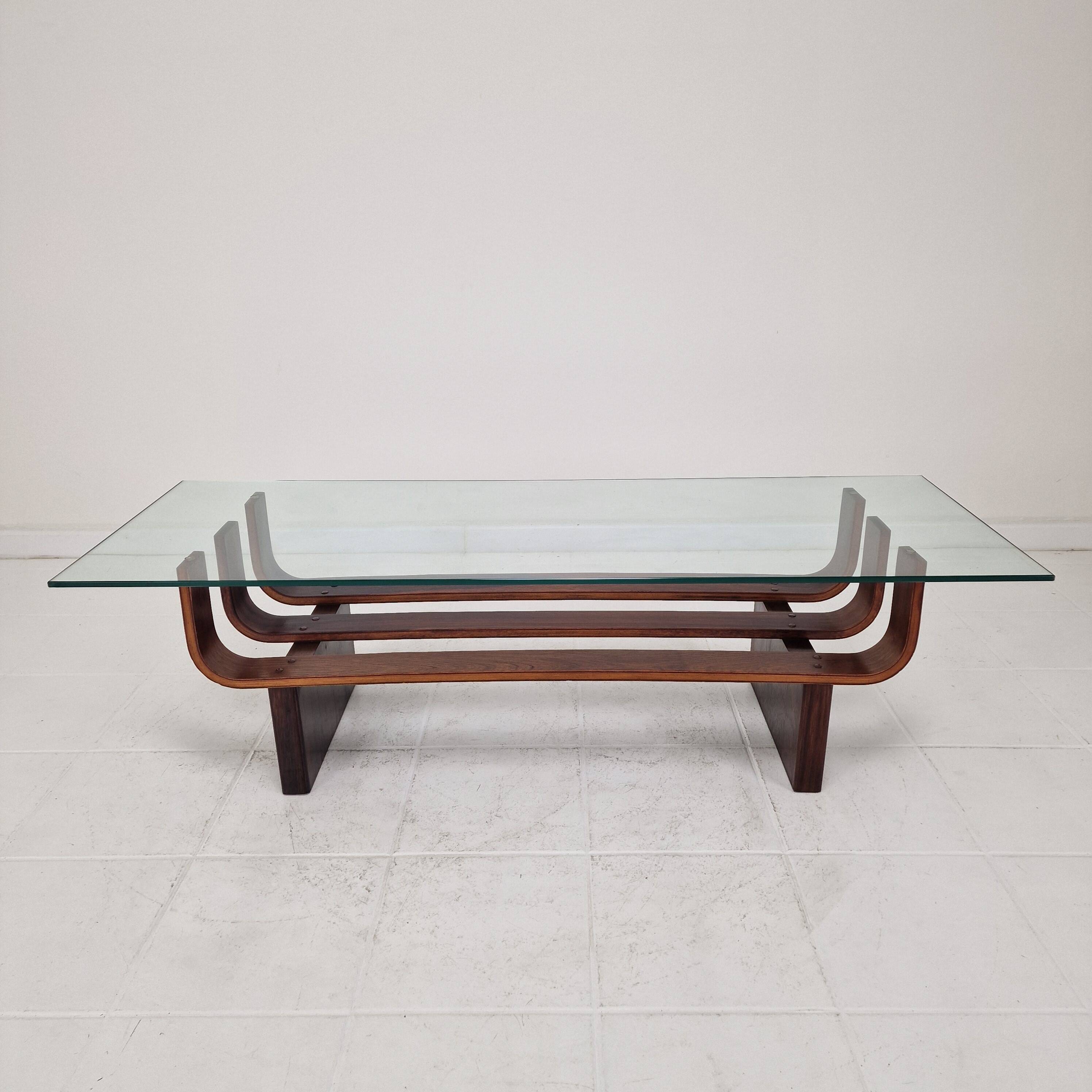 Table basse en teck élégante des années 60 par James Brown pour T.H. Brown, années 1970.
