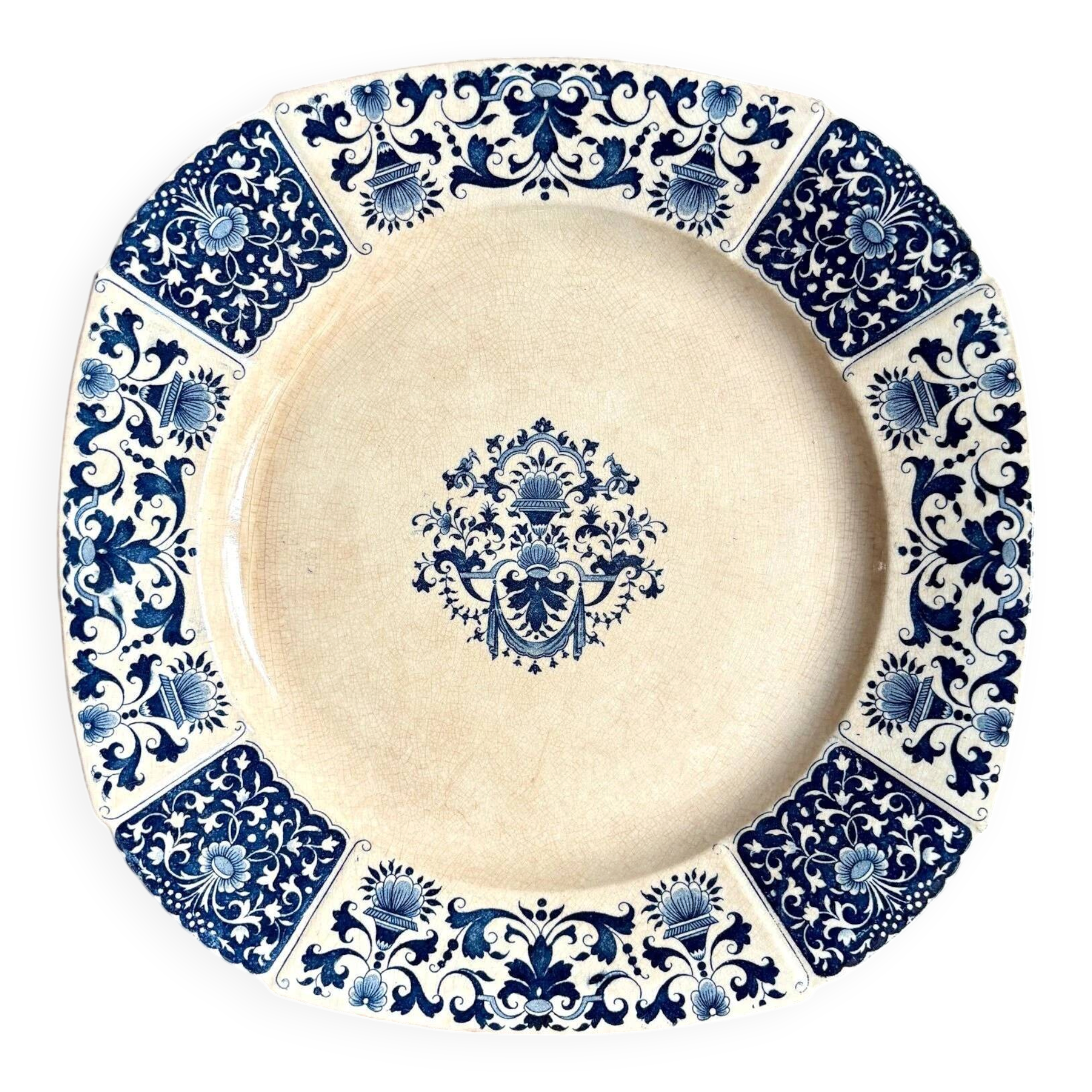 Round plate from Gien in blue ironstone, "Blue Ibis" service.